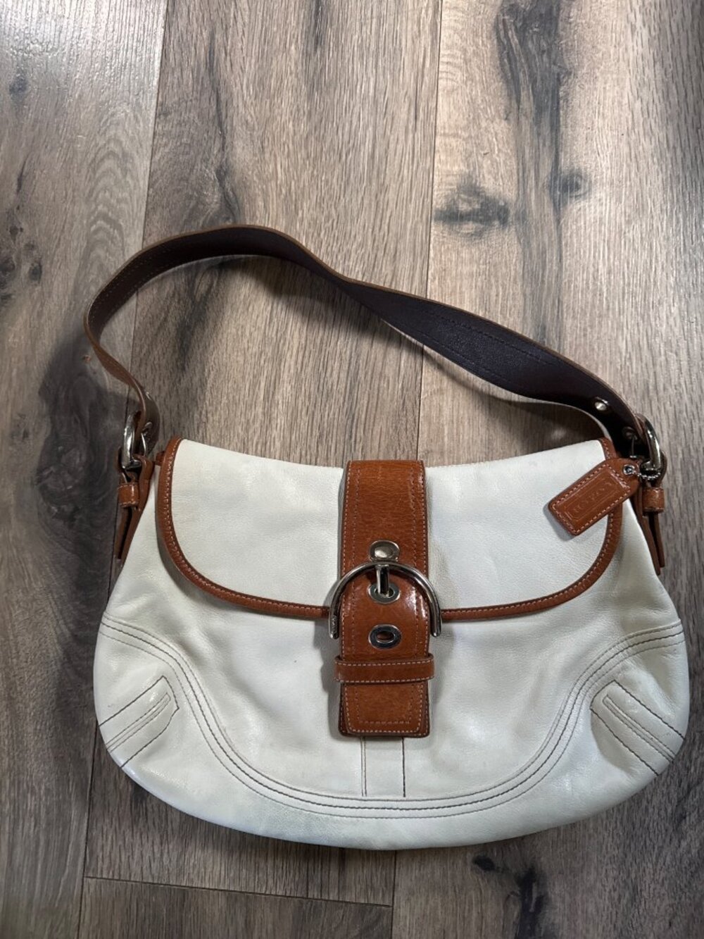 Coach Soho Leather Natural Cow Hide Shoulder Bag F10192 White & Tan With Silver